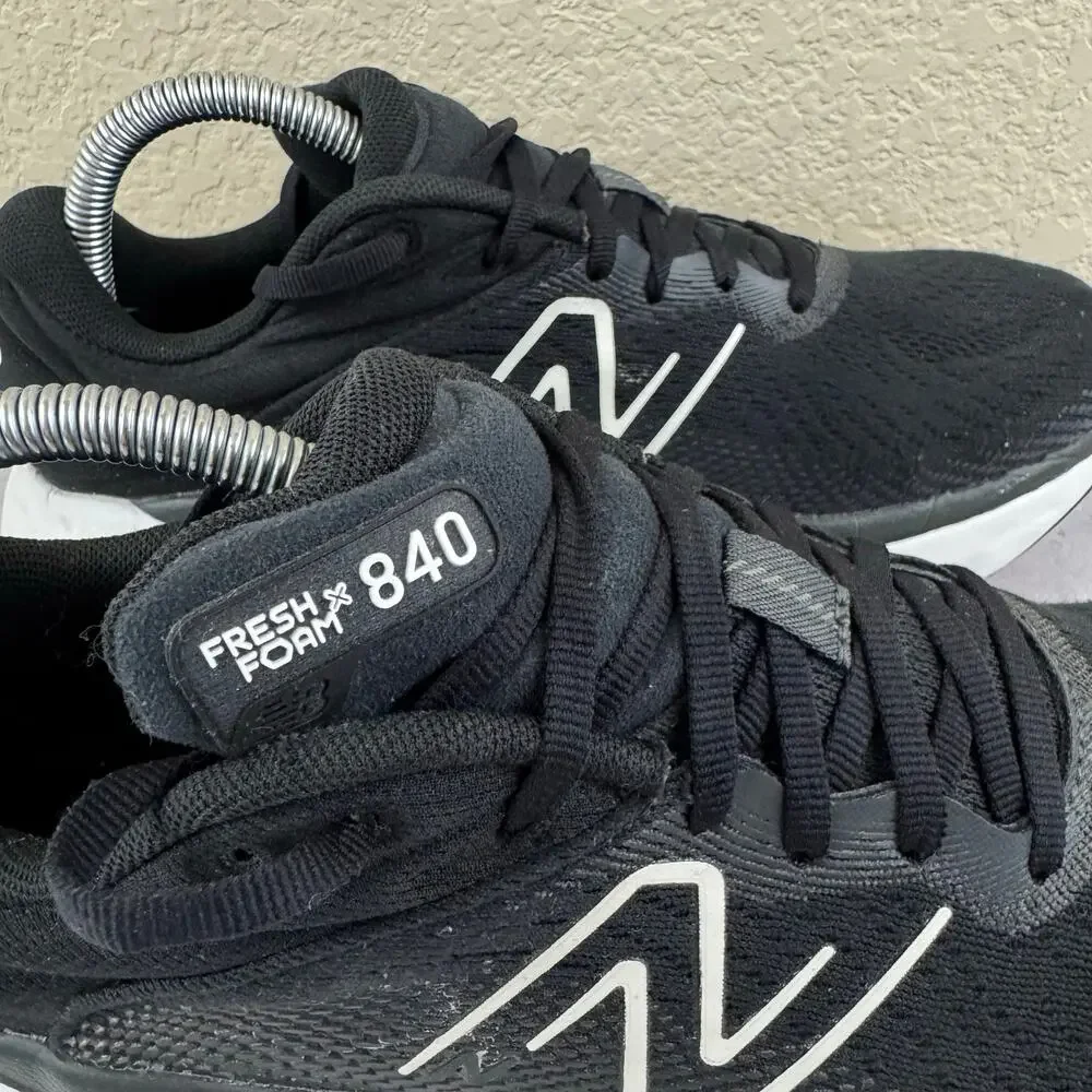New Balance Fresh Foam X 840v1 Womens Size 10 Black Running Shoes Sneakers